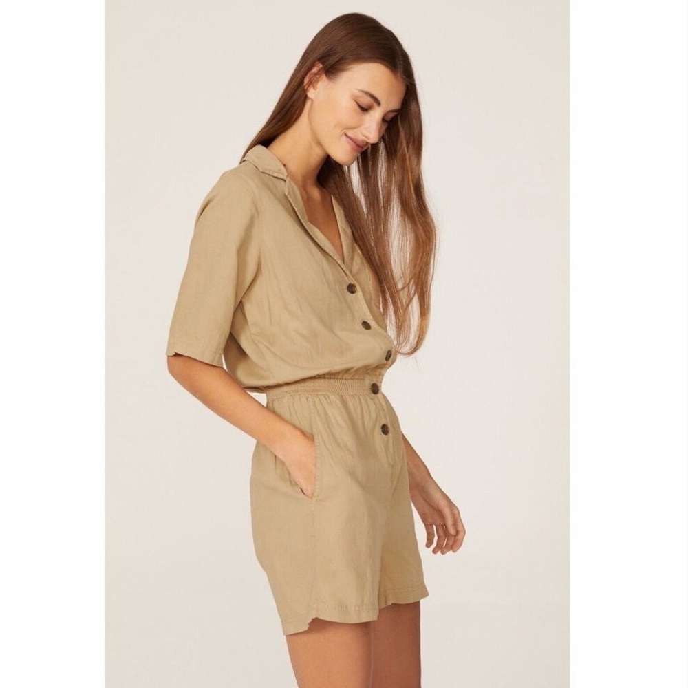 Faherty Arlie Day Short Sleeve Romper in Summer Sand Linen Blend Sz M - Picture 2 of 10